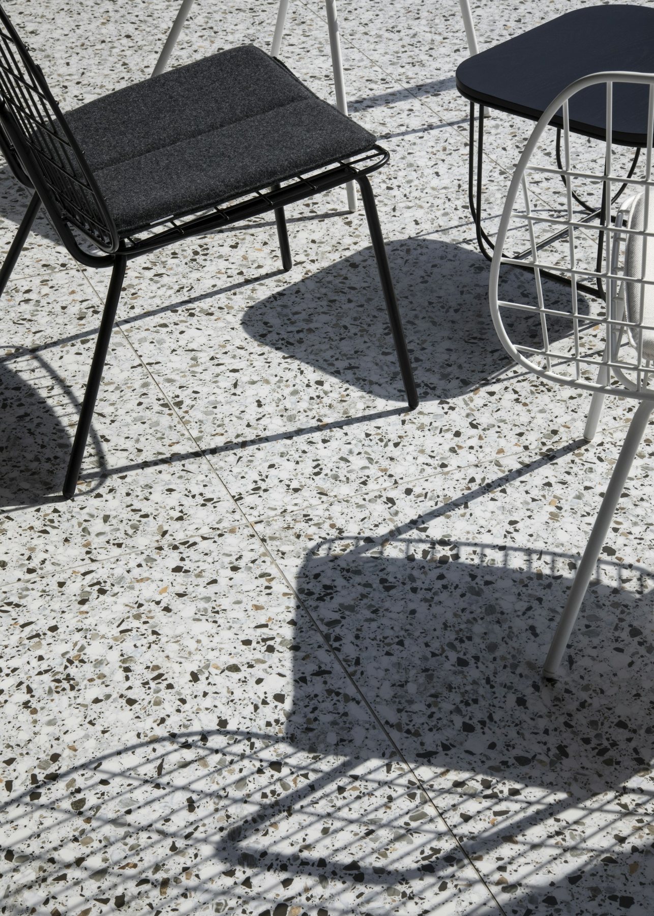 Eksempel på terrazzo med synlig steintilslag